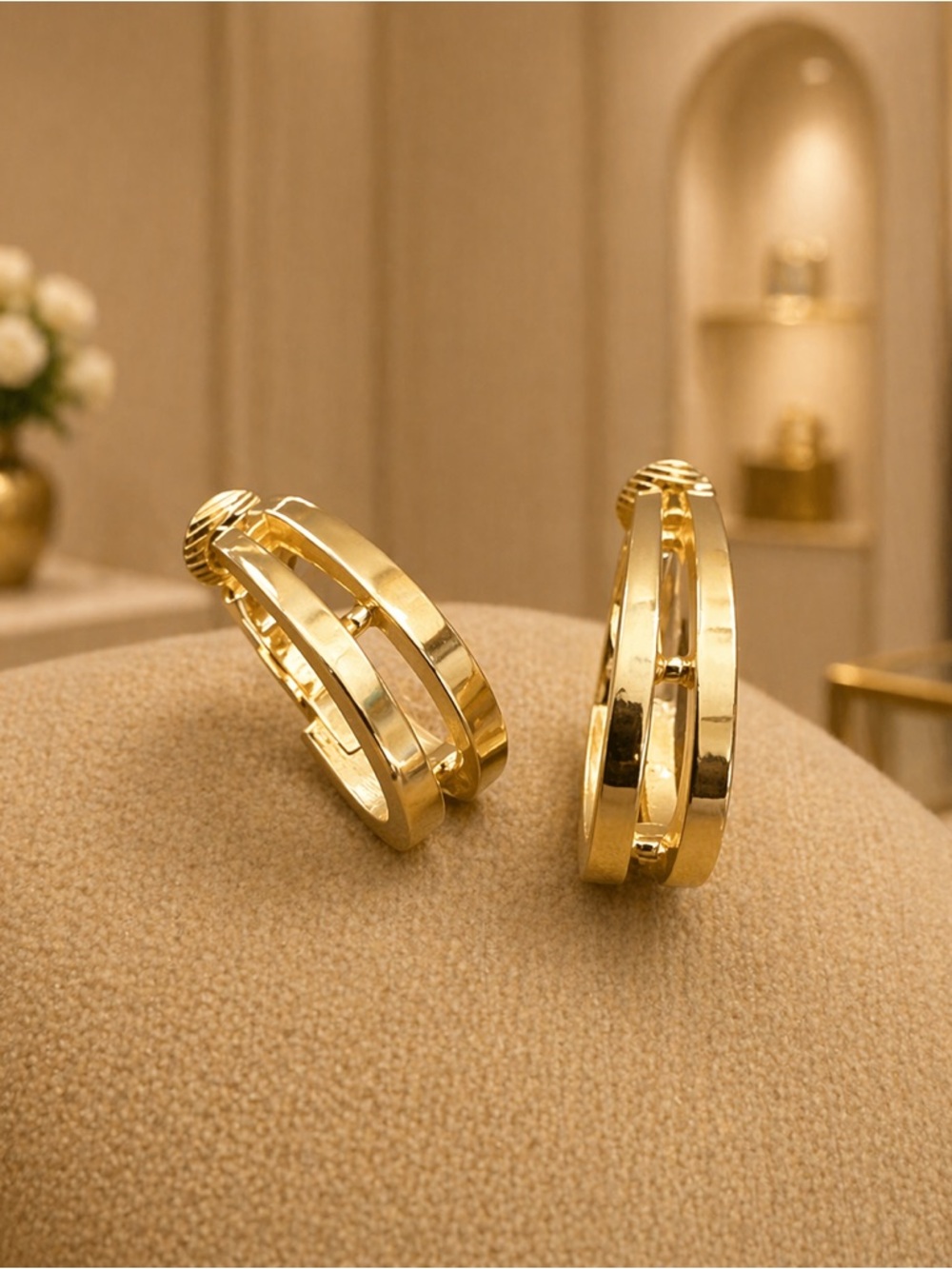 Vintage CROWN TRIFARI Gold Tone Hoop Earrings